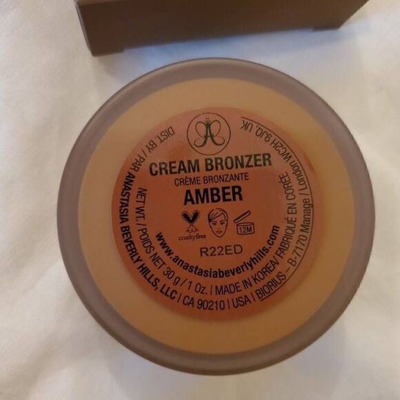 NEW Anastasia Beverly Hills Cream Bronzer in Amber Full Size - Picture 4 of 7